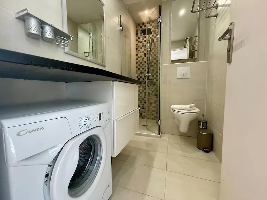L'Olivier - Croisette Martinez, Studio Sur Cour, Plage 1 Min Cannes Appartement